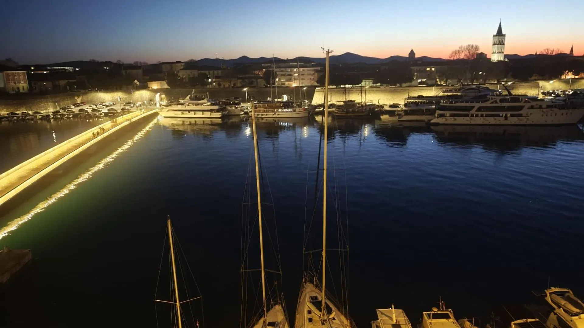 Tinelinn Apartments Zadar #Old Town Bridge
